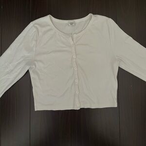 aritzia white long sleeve button up shirt